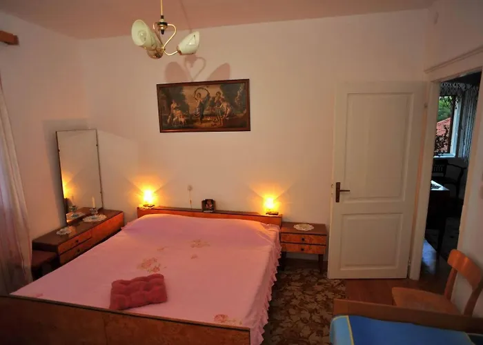 Piv Apartament *